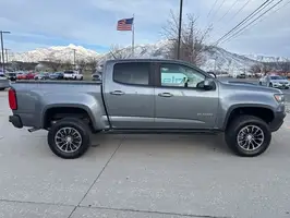 2020  Chevrolet Colorado - Thumbnail 2