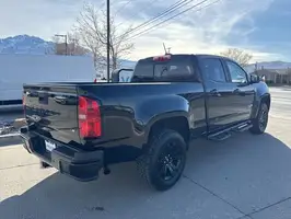 2021  Chevrolet Colorado - Thumbnail 3