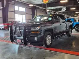 2018  Chevrolet Silverado 1500 - Thumbnail 3