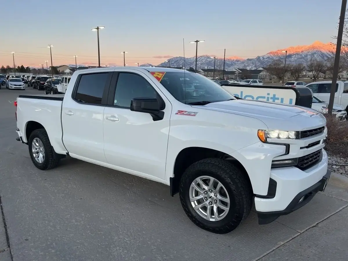 2022  Chevrolet Silverado 1500 - Main image