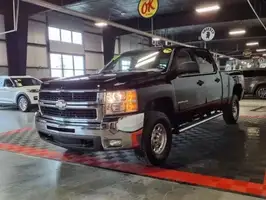 2007  Chevrolet Silverado 2500HD - Thumbnail 3