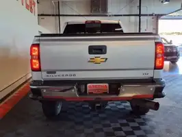 2015  Chevrolet Silverado 2500HD - Thumbnail 5