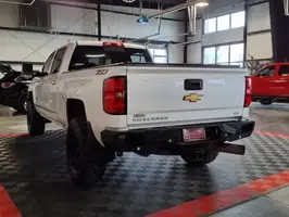 2018  Chevrolet Silverado 2500HD - Thumbnail 4
