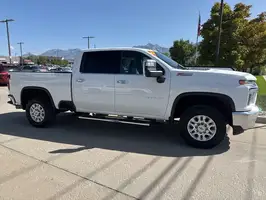 2021  Chevrolet Silverado 2500HD - Thumbnail 2
