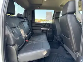 2021  Chevrolet Silverado 2500HD - Thumbnail 14