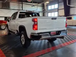 2023  Chevrolet Silverado 2500HD - Thumbnail 4