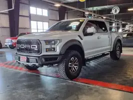 2017  Ford F-150 - Thumbnail 3