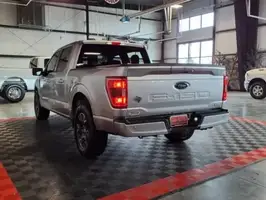 2021  Ford F-150 - Thumbnail 4