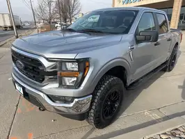 2023  Ford F-150 - Thumbnail 2