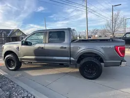 2023  Ford F-150 - Thumbnail 4