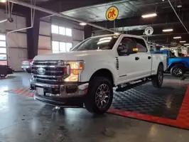2021  Ford F-250 Super Duty - Thumbnail 3