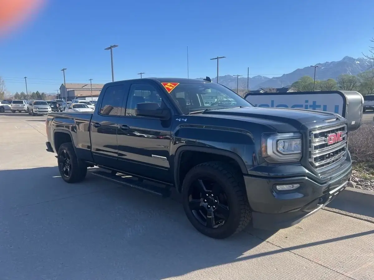 2017  GMC Sierra 1500 - Main image