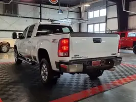 2012  GMC Sierra 2500HD - Thumbnail 4