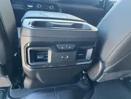 2025  GMC Sierra 2500HD - Thumbnail 16