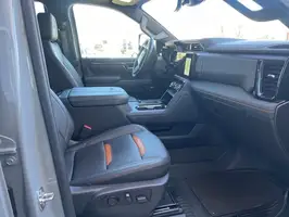 2025  GMC Sierra 2500HD - Thumbnail 19