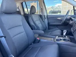 2017  Honda Ridgeline - Thumbnail 15