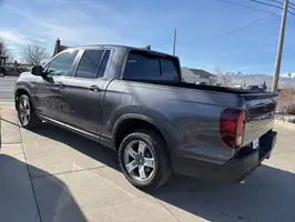 2025  Honda Ridgeline - Thumbnail 5