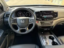 2025  Honda Ridgeline - Thumbnail 6