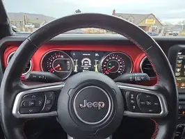 2020  Jeep Gladiator - Thumbnail 14