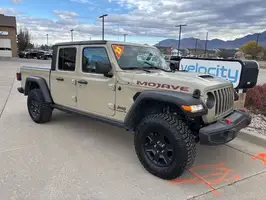 2022  Jeep Gladiator - Thumbnail 1