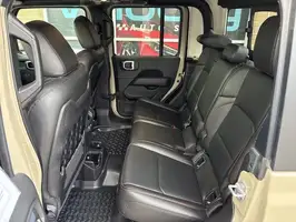 2022  Jeep Gladiator - Thumbnail 14