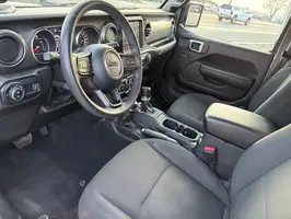 2023  Jeep Gladiator - Thumbnail 8