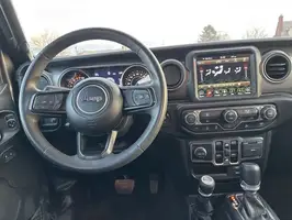 2023  Jeep Gladiator - Thumbnail 11