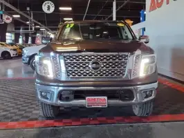 2017  Nissan Titan - Thumbnail 2