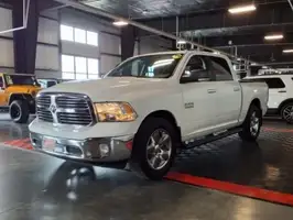 2017  Ram 1500 - Thumbnail 2