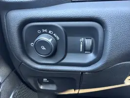 2024  Ram 1500 - Thumbnail 11