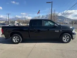 2019  Ram 1500 Classic - Thumbnail 2