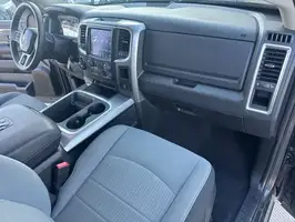 2023  Ram 1500 Classic - Thumbnail 19