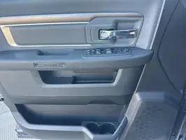 2023  Ram 1500 Classic - Thumbnail 23