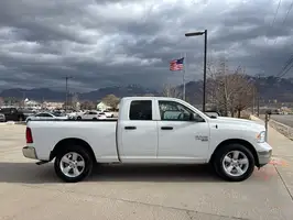 2024  Ram 1500 Classic - Thumbnail 2