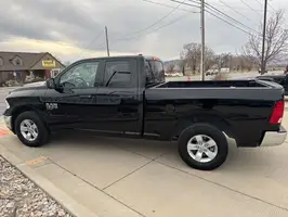 2024  Ram 1500 Classic - Thumbnail 4