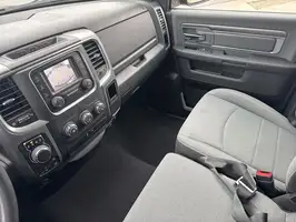 2024  Ram 1500 Classic - Thumbnail 17