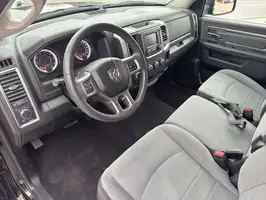 2024  Ram 1500 Classic - Thumbnail 19