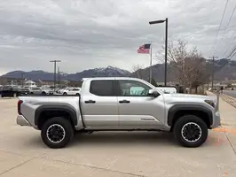 2024  Toyota Tacoma - Thumbnail 3