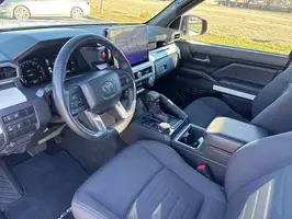 2024  Toyota Tacoma - Thumbnail 6