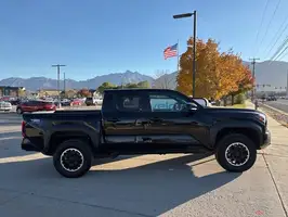 2024  Toyota Tacoma - Thumbnail 3