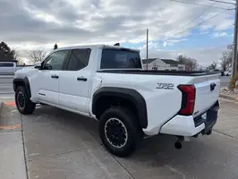 2024  Toyota Tacoma - Thumbnail 6