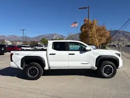 2024  Toyota Tacoma - Thumbnail 3