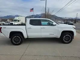 2025  Toyota Tacoma - Thumbnail 3