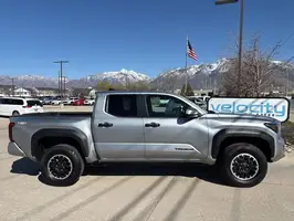 2025  Toyota Tacoma - Thumbnail 4
